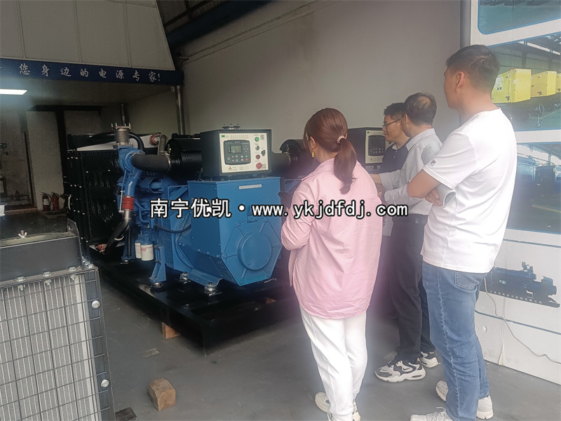 2024年3月18日，越南客戶到南寧店鋪學習柴油發電機組使用及相關知識